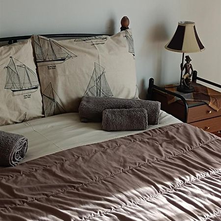 Central Apartment Атина Екстериор снимка